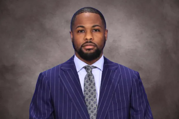 Valone Brown headshot