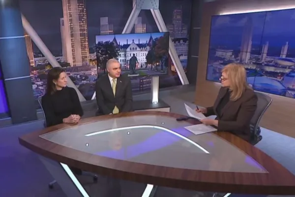 Mario Cilento and Melinda Person sitting with Susan Arbetter for Capital Tonight interview